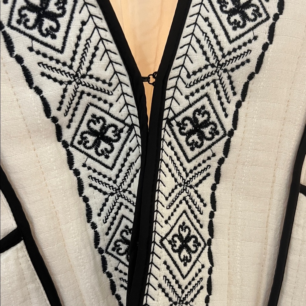 Embroidered Cream Jacket - Picture 3 of 4